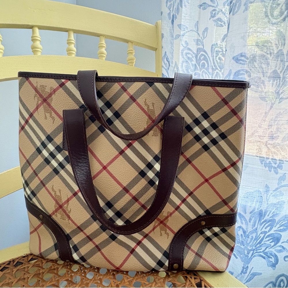 Burberry Small Plaid Market Tote EUC - Picture 1 of 6
